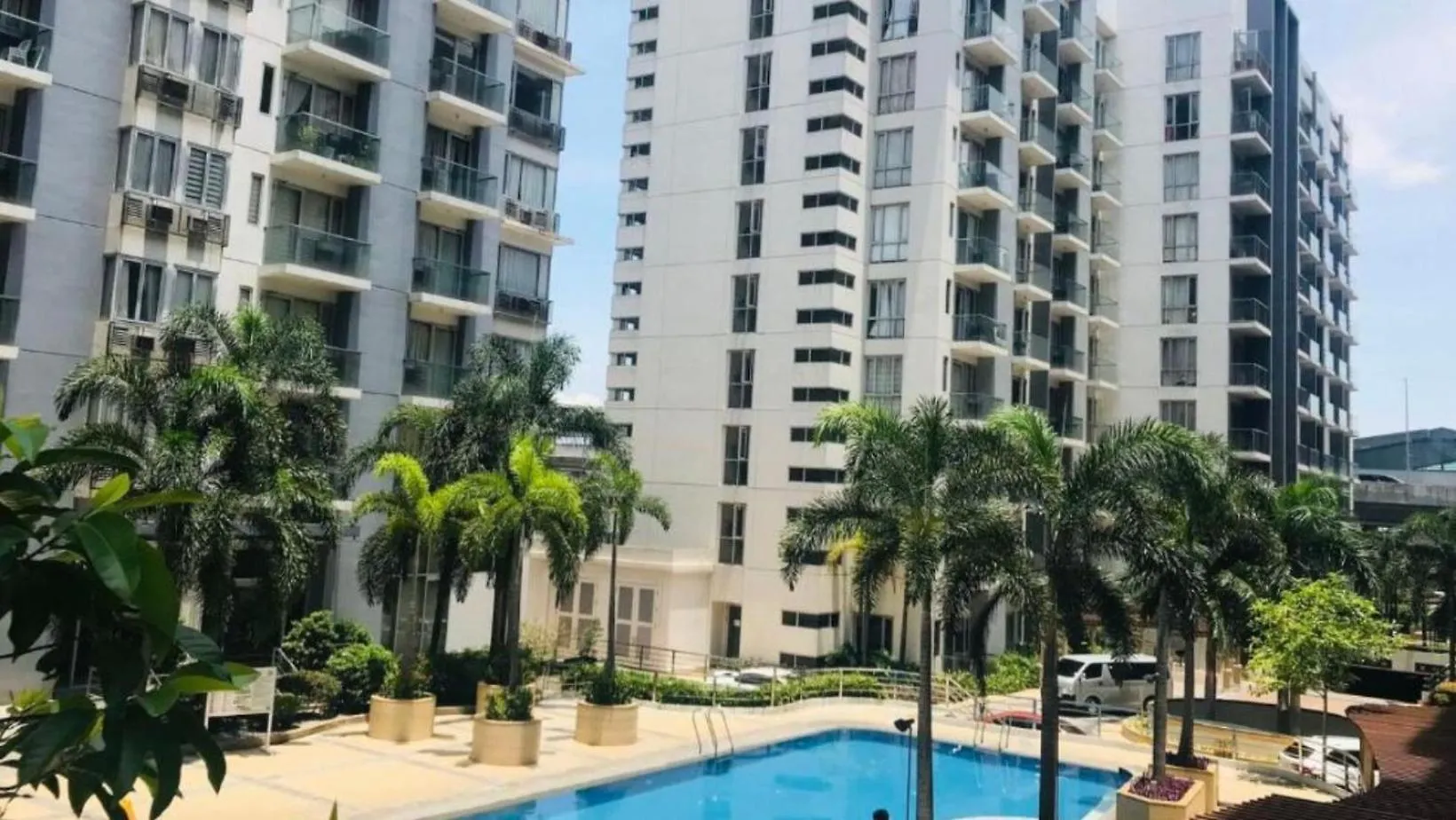 One Palm Tree Villas Condominium - Studio 7Th Fl With Balcony - Across Terminal 3 Airport Pasay