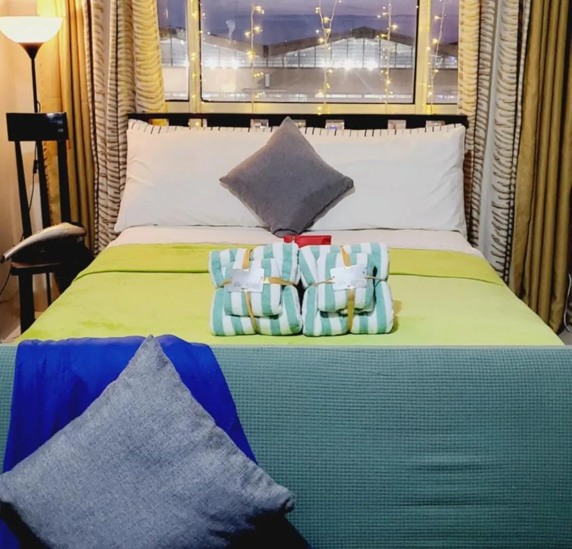 One Palm Tree Villas Condominium - Studio 7Th Fl With Balcony - Across Terminal 3 Airport Pasay 0*,