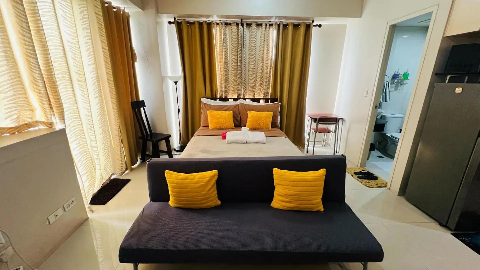 Appart hôtel One Palm Tree Villas Condominium - Studio 7Th Fl With Balcony - Across Terminal 3 Airport Pasay
