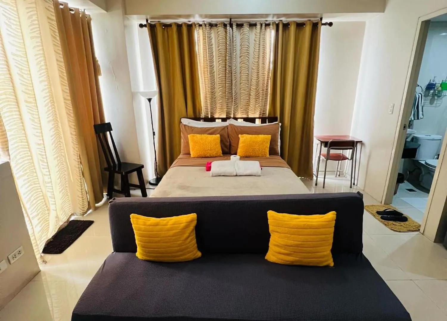 One Palm Tree Villas Condominium - Studio 7Th Fl With Balcony - Across Terminal 3 Airport Pasay 0*,