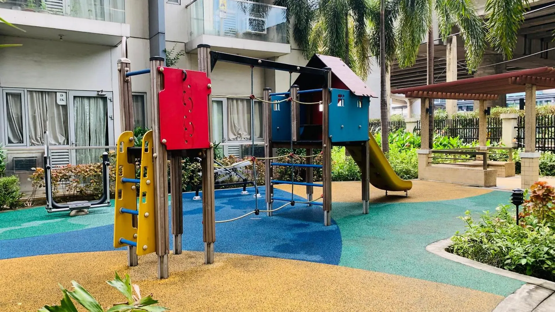 Hotel apartamentowy Cozy Studio Unit across NAIA T3 Airport Pasay